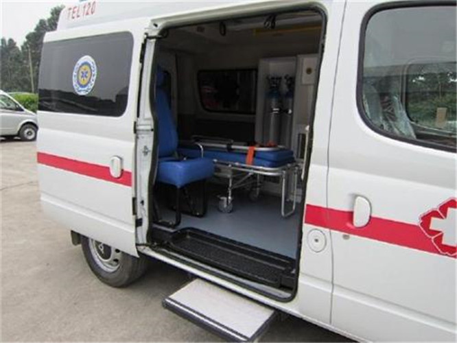 聂荣救护车出租服务案例7